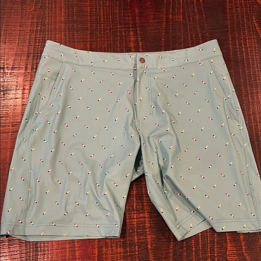 Lululemon men’s shorts